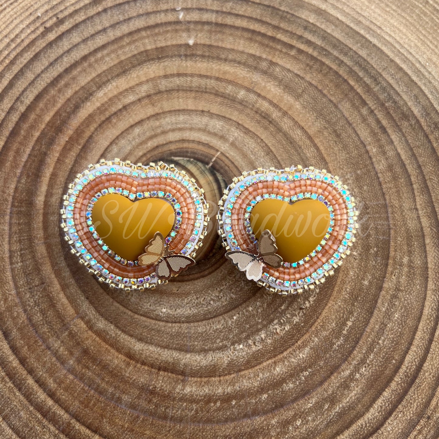 🤎Orange Mini Hearts with Gold Butterflies