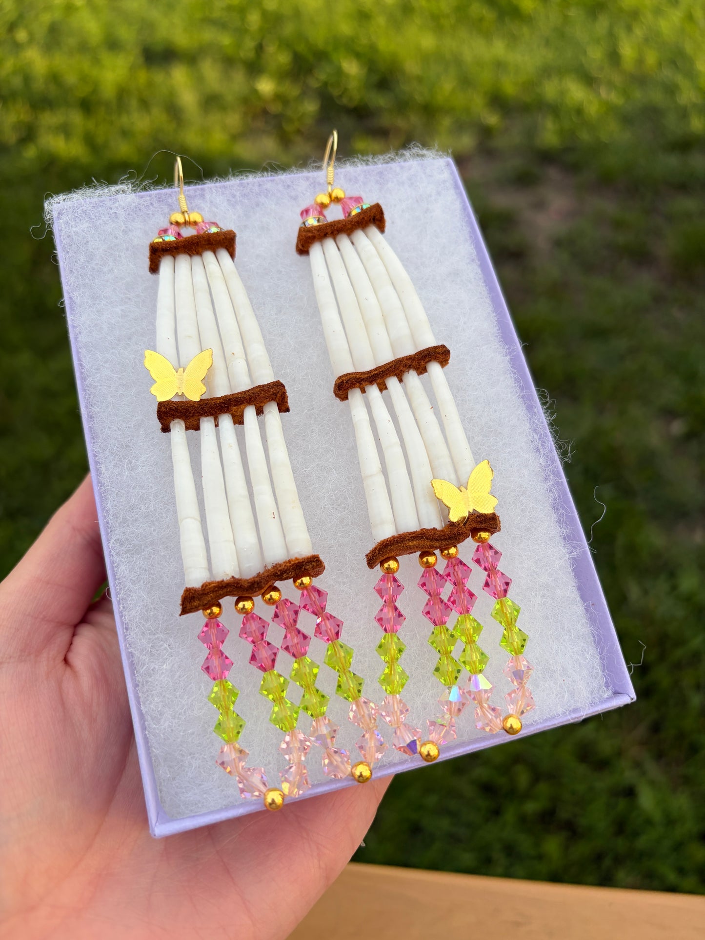 Strawberry 2-Tier Dentalium Shell Earrings 🦋