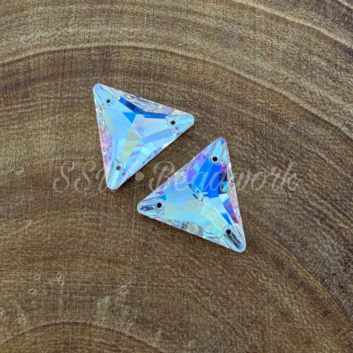 Flatback Triangles Crystal Centers (Pair)