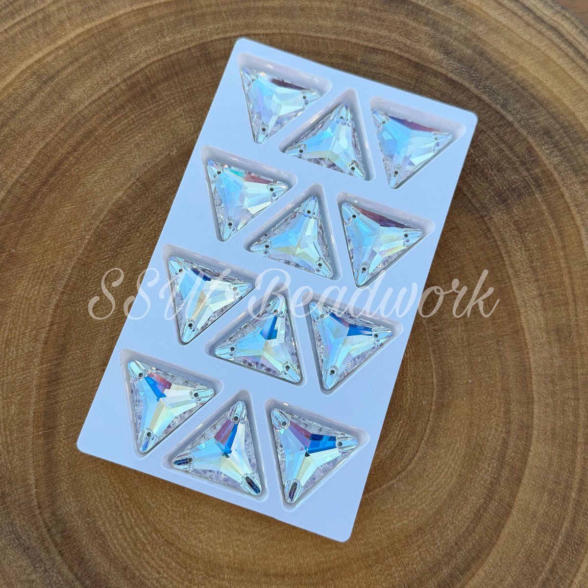 Flatback Triangles Crystal Centers (Pair)