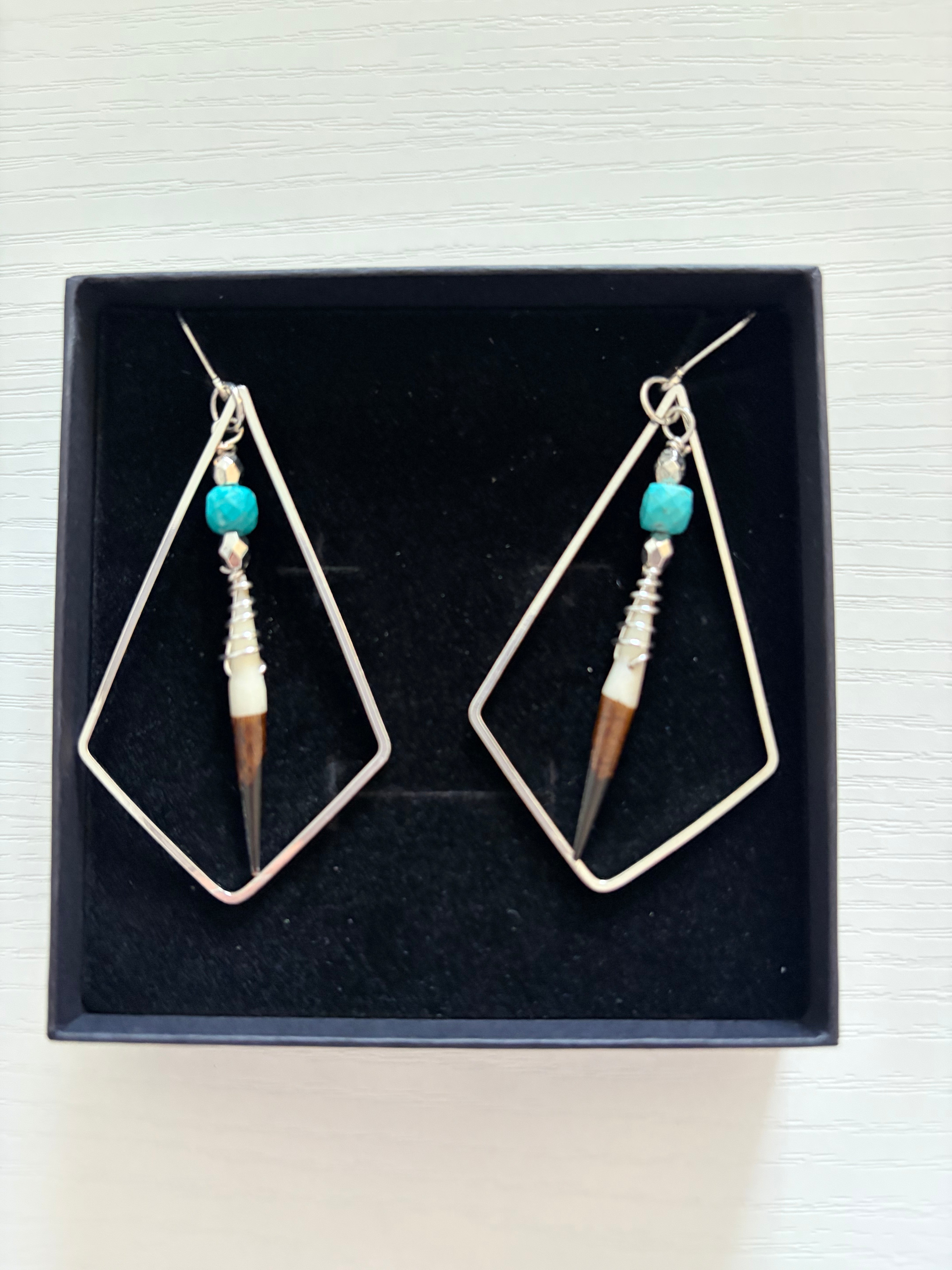 BlueRock Beads - Shell/Quill Earrings