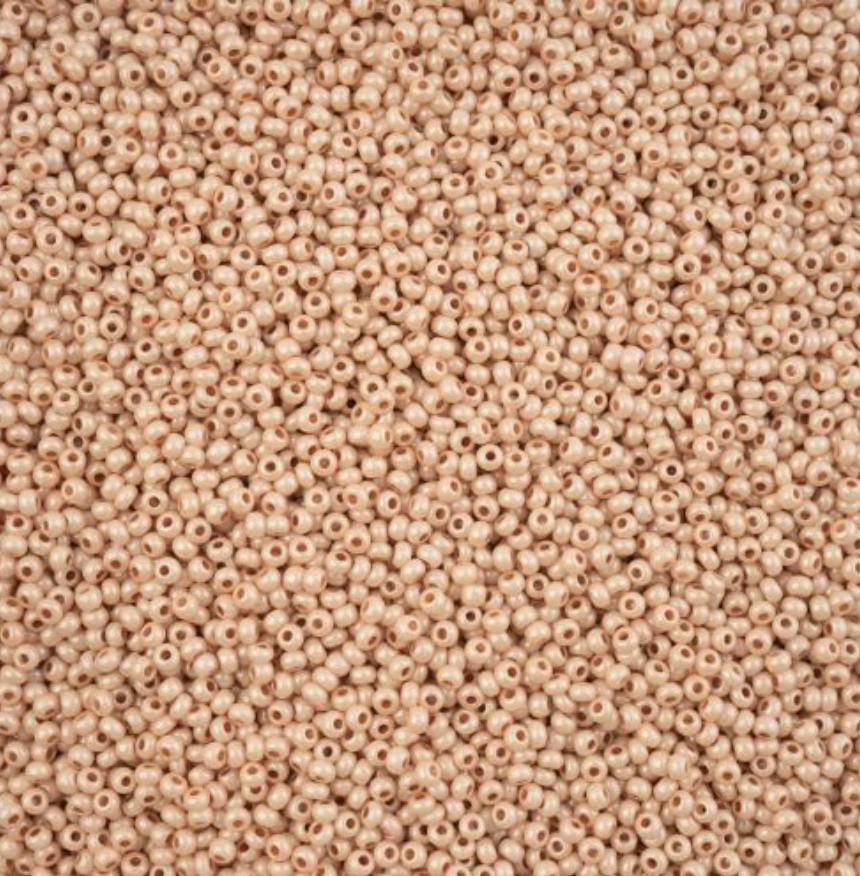 Czech Seed Bead 11/0 Vial Pearl Beige Chalk Luster Terra apx23g