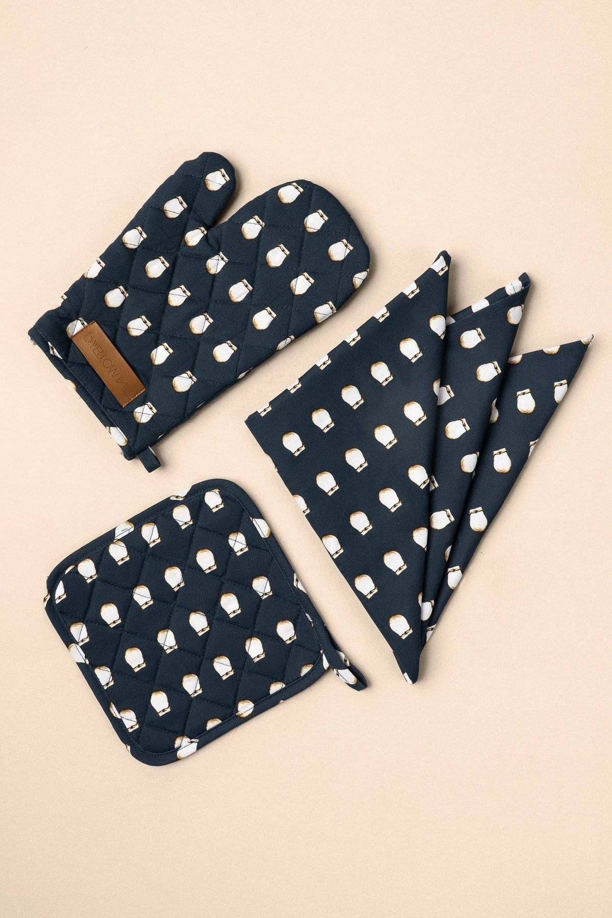 Kitchen Set: Towel, Oven Mitt & Pot Holder Set